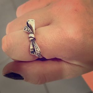 pandora bow ring